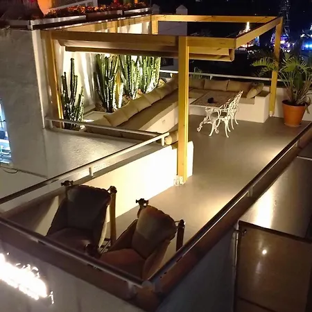 Apartment Calestia Boutique House *